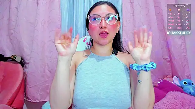 lucy_neil webcam