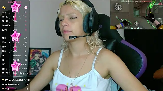 blondegamerr webcam