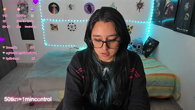 Cherry_blush_ live cam on StripChat