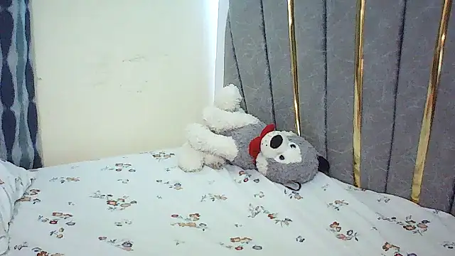 emmyteaz1 webcam