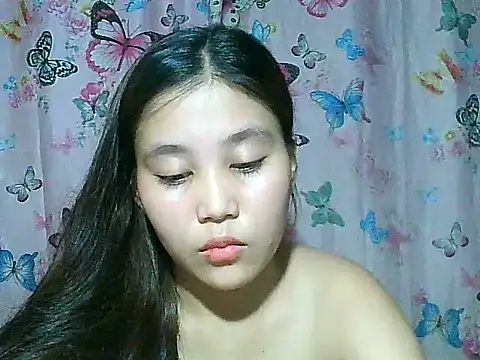 SexyAsianPussy4u webcam