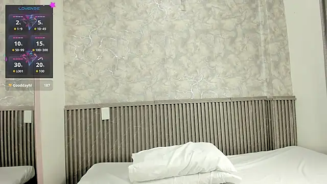 Reichel05_ live cam on StripChat