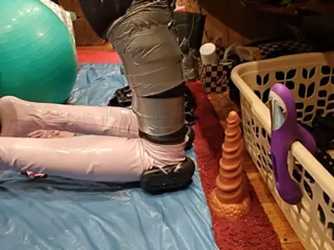 laaralatexxa_BDSM webcam