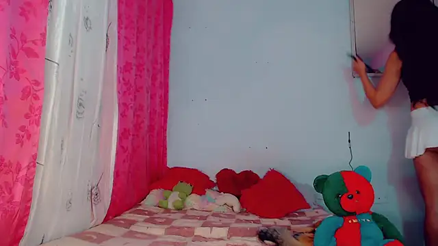 DeboraGill webcam