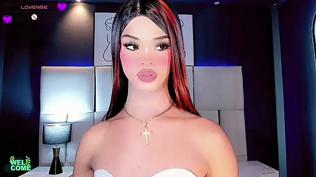 Kornylovee webcam