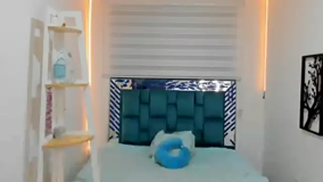 Salome__Thomson webcam