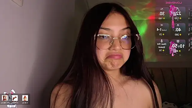 Nina_hot57 webcam