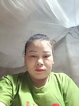 DivaMali live cam on StripChat
