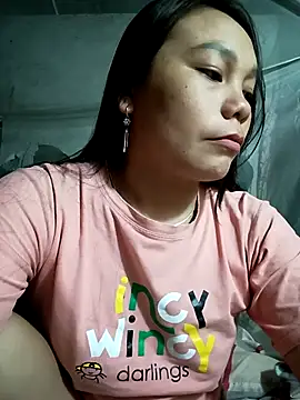 Lynne_11 webcam