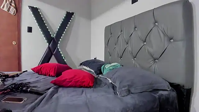 Liltildeman_moon webcam