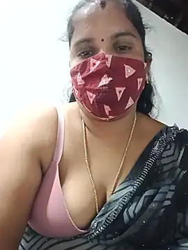 Tamil-shivani95 live cam on StripChat