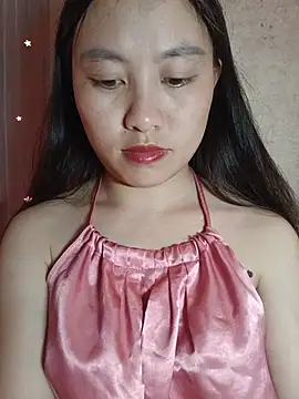 Cherry-squirtt live cam on StripChat