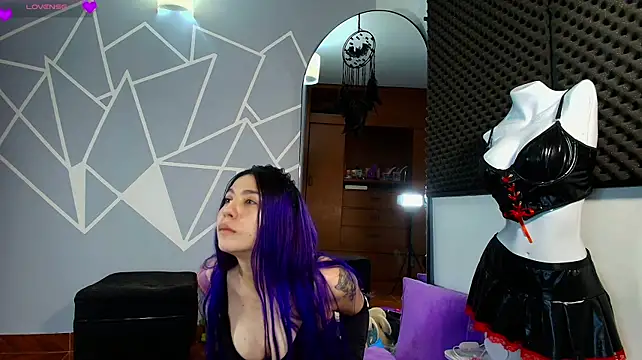 karlamoon23 webcam