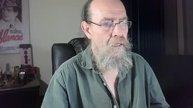 Uncle_Hottie webcam