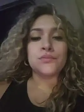 Sara_smiiith211 webcam