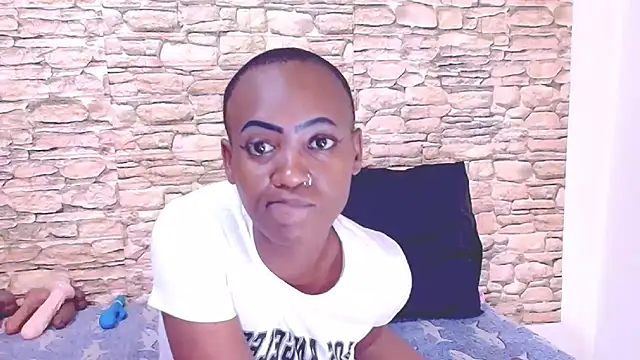 EbonyOlive69 webcam