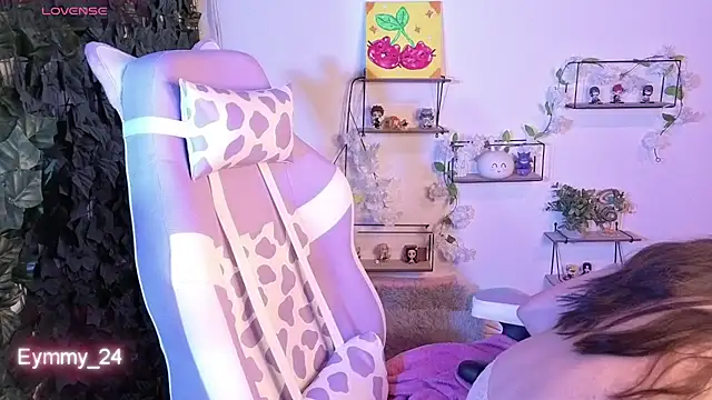 Eymmy_24 webcam