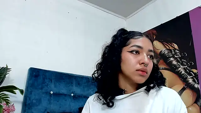 Aronandmoli69 webcam