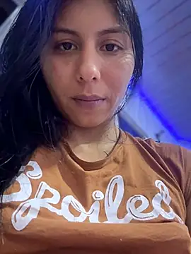 ariella_lov webcam