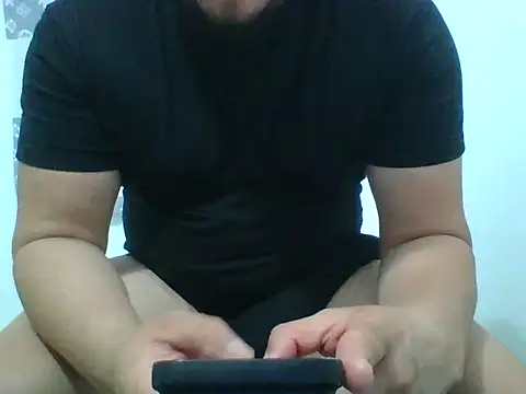 zeuspervybigcock webcam
