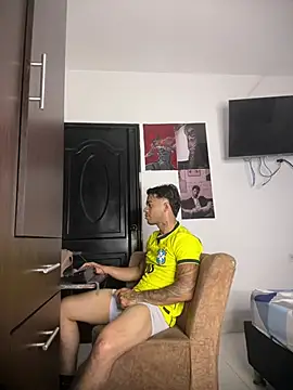 Enzomoretti__ webcam