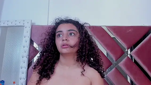 Dahlia_rossee webcam