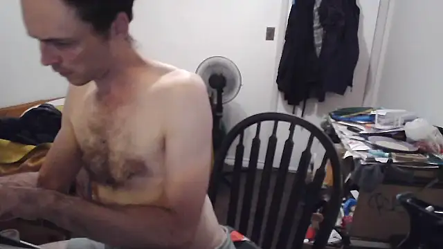 JohnnyMoves webcam