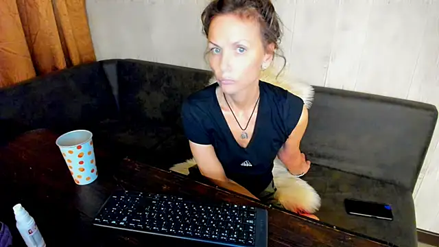 Elizabe_th webcam
