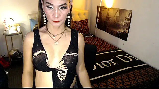 NinaDOM4CUM webcam