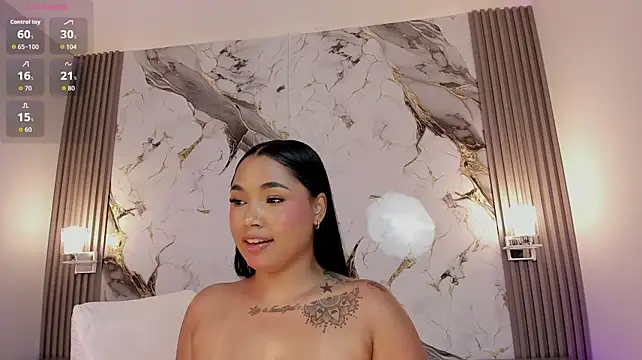 TianaaJackson webcam