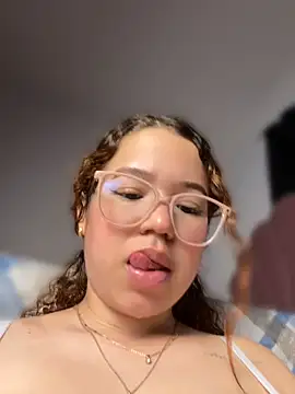 Lucyklein2022 webcam