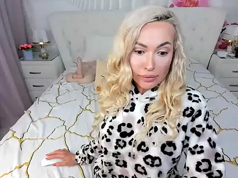 HottieSweetBritney webcam