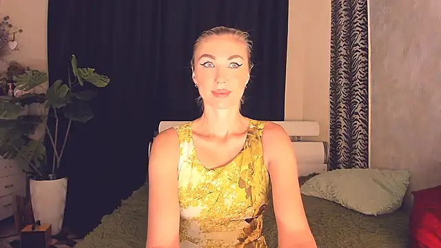 Karma_S_U_T_R_A webcam