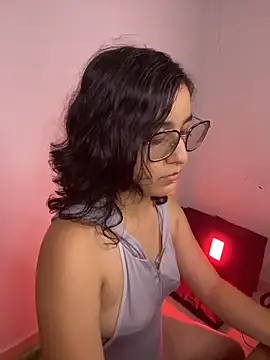 Kiri_Velvet webcam