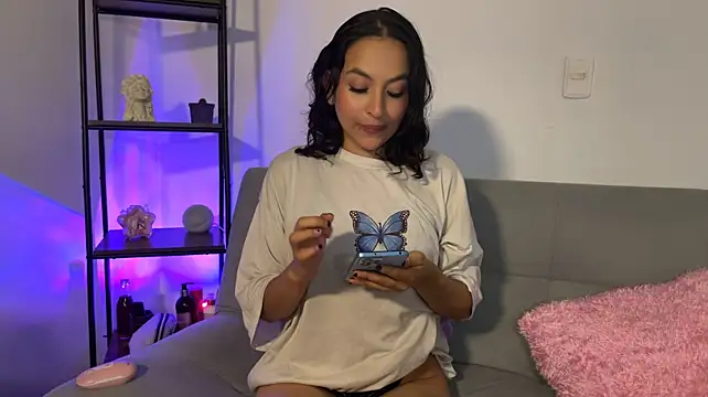 Ariiana_Jones webcam
