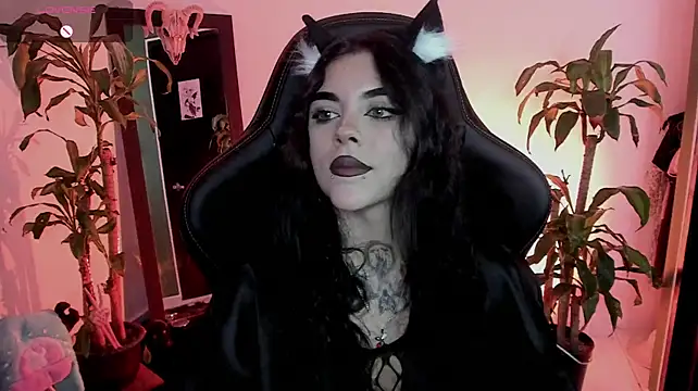 MissCharlottte_18 webcam