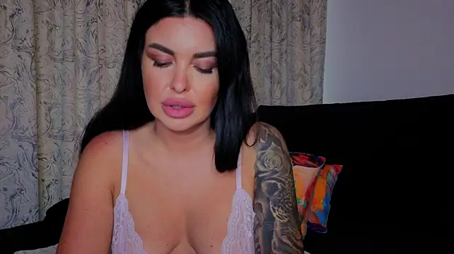 SiennaLove888 webcam