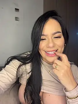 Miah_gomez_ webcam