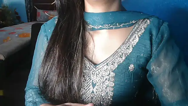 Cuteangle1 webcam
