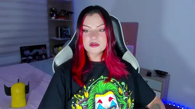 OphelianaRose33 webcam