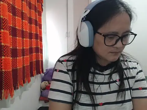 Kinkybela2025 webcam