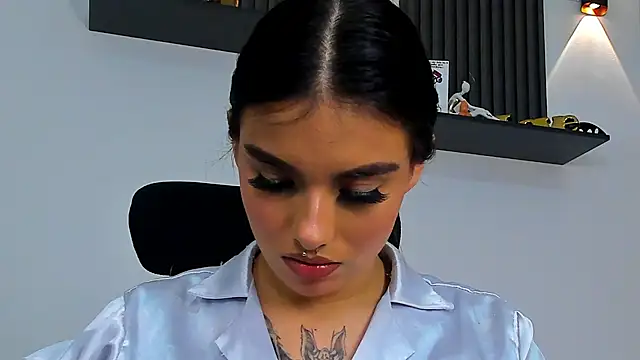 isabella_hv webcam