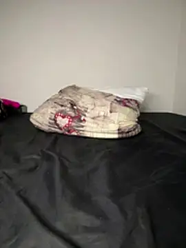 HoneyDanna webcam