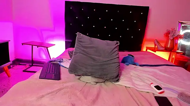 Ayleen_Mitchell webcam