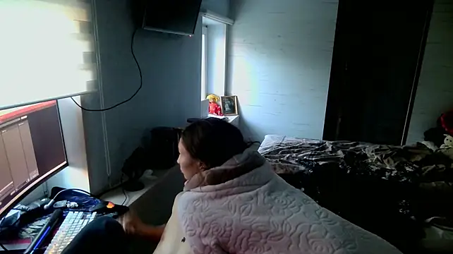 Rika-and-Hiro webcam