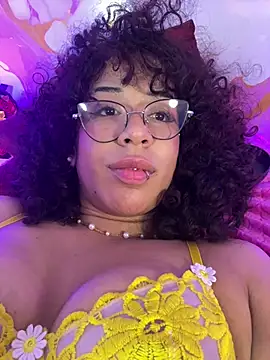Woo_isDaphne webcam