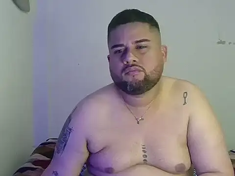 GABRIELGARCIA1313 live sex cam
