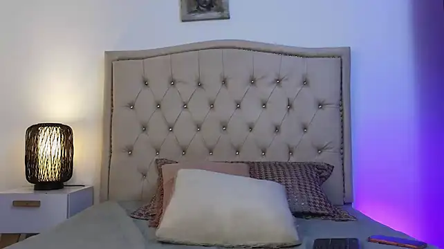 Sofia_Blosom webcam