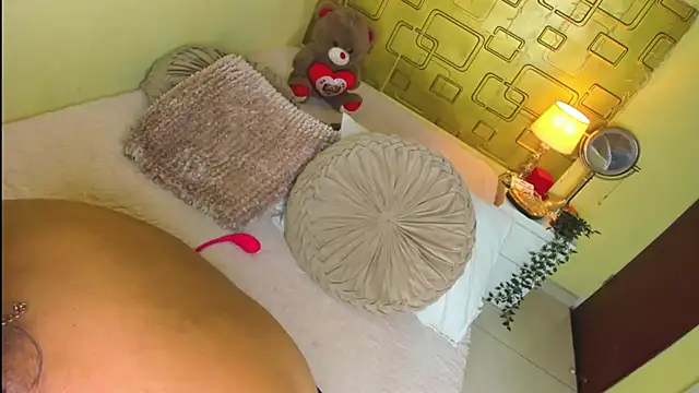 Julia_Haye webcam