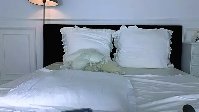 NicoleMarani webcam